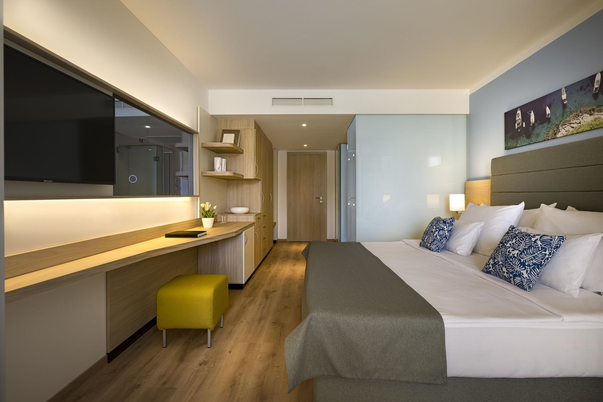 Valamar Parentino 4*